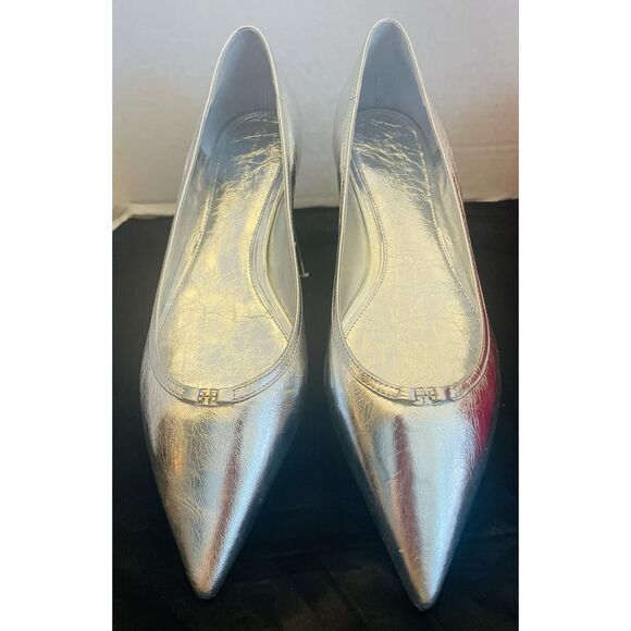 TORY BURCH
Double T Buckle Pointed-toe Flat In Shiny Silver Women’s Size 10M New - Picture 1 of 11